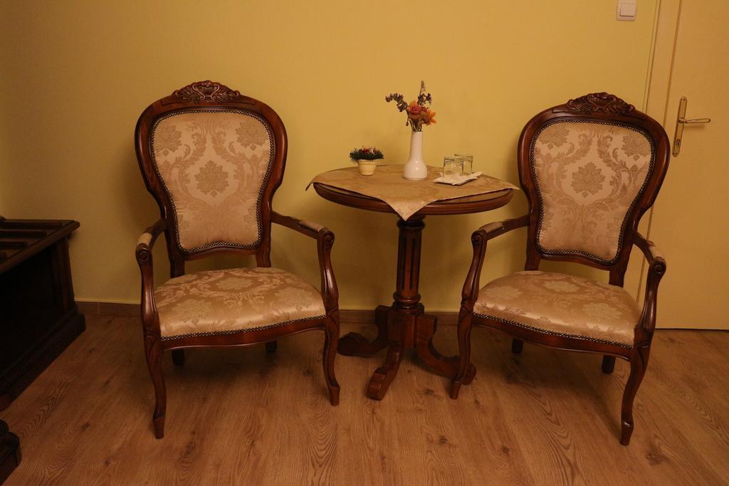 Hotel Astoria Satu Mare Kamer foto