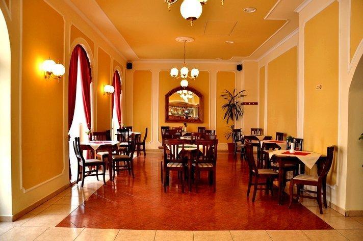 Hotel Astoria Satu Mare Buitenkant foto