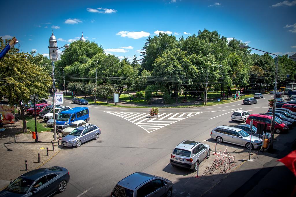 Hotel Astoria Satu Mare Buitenkant foto